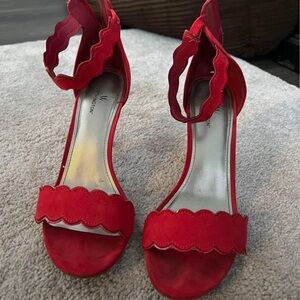 Worthington Red Scalloped Stiletto Heels